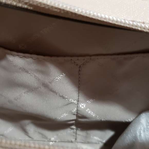 NWT Michael Kors Selma satchel - Picture 6 of 7